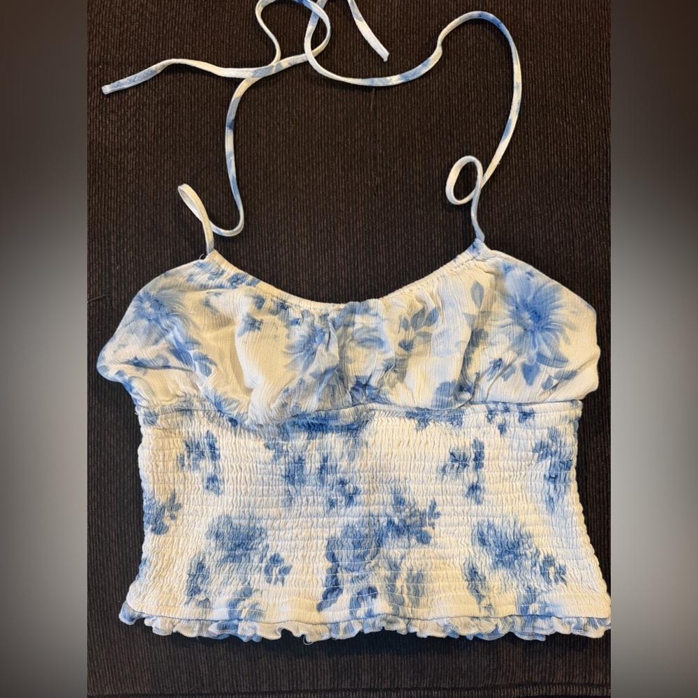 Garage Floral Blue and White Smocked Women's Top size large